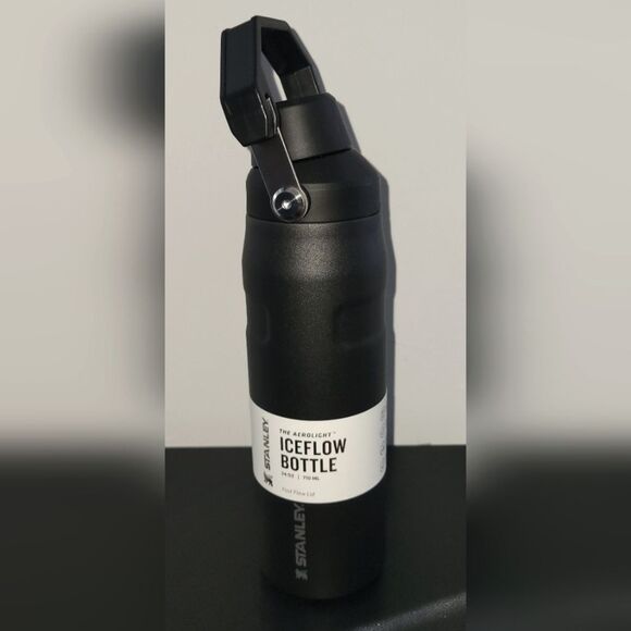 NWT- Stanley 24oz IceFlow Aerolight Stainless Steel Fast Flow Water Bottl - Picture 1 of 2